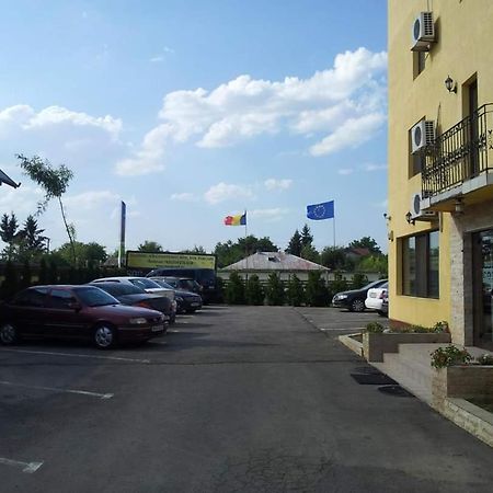 Motel Cool Bărcăneşti Zewnętrze zdjęcie