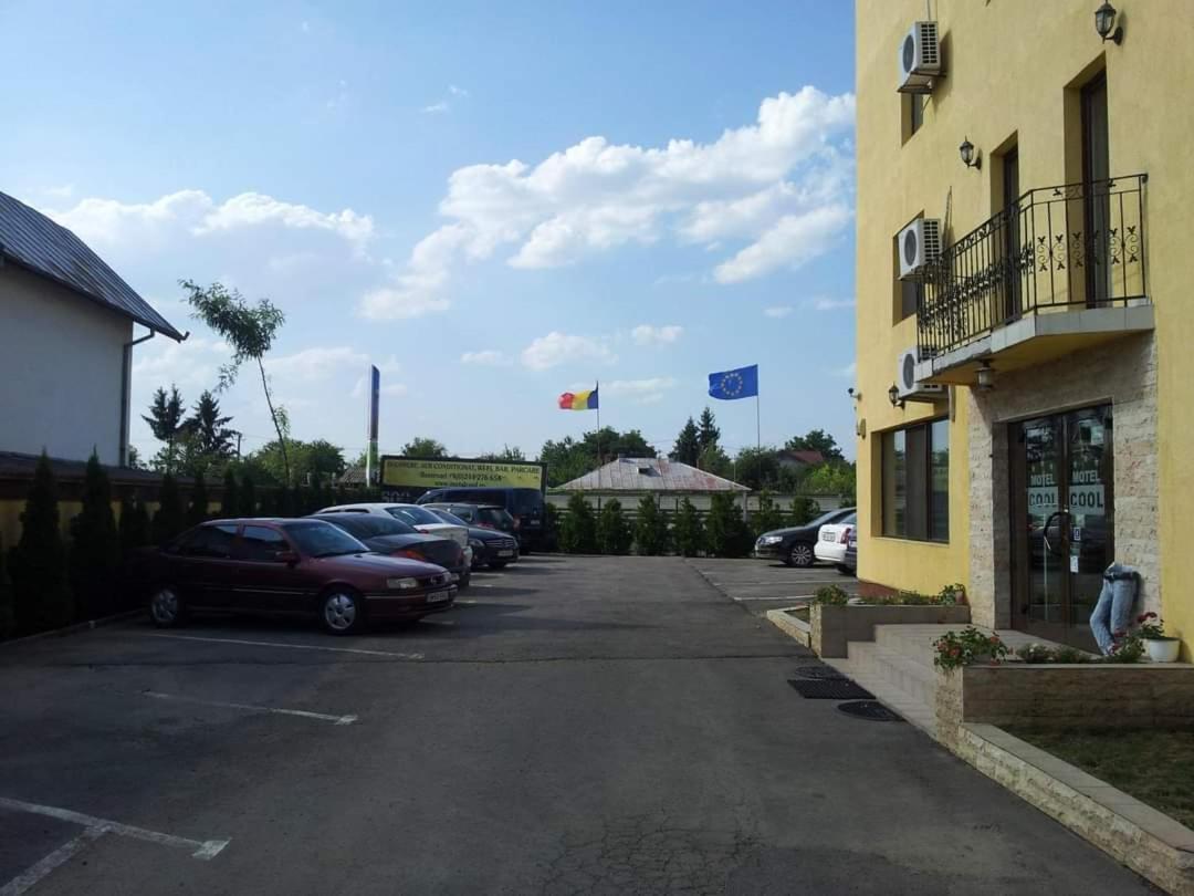 Motel Cool Bărcăneşti Zewnętrze zdjęcie